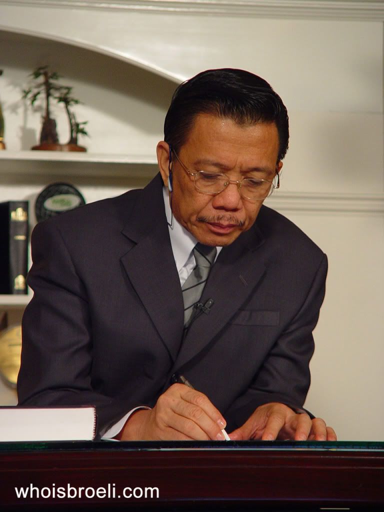 Bro. Eli Soriano debates with a Seventh-Day Adventist pastor