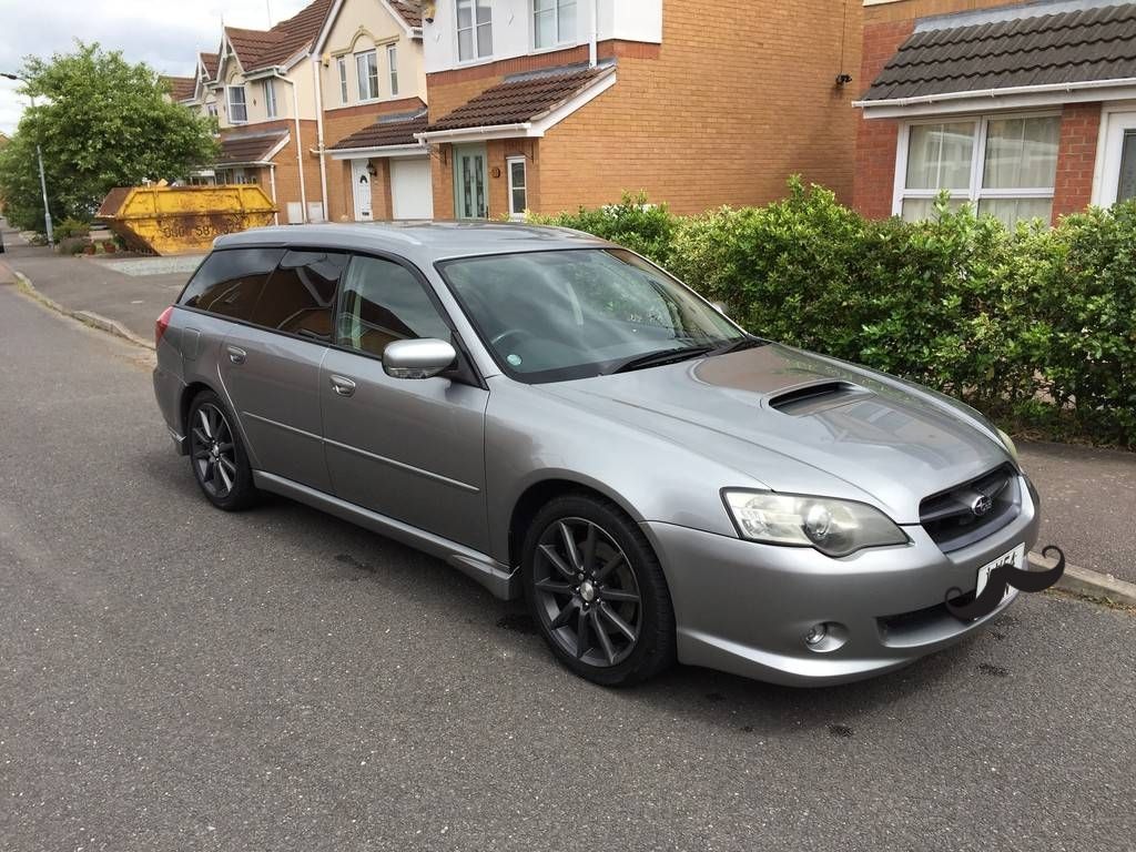 Subaru Legacy: Waxing and polishing Subaru Legacy: Waxing and polishing